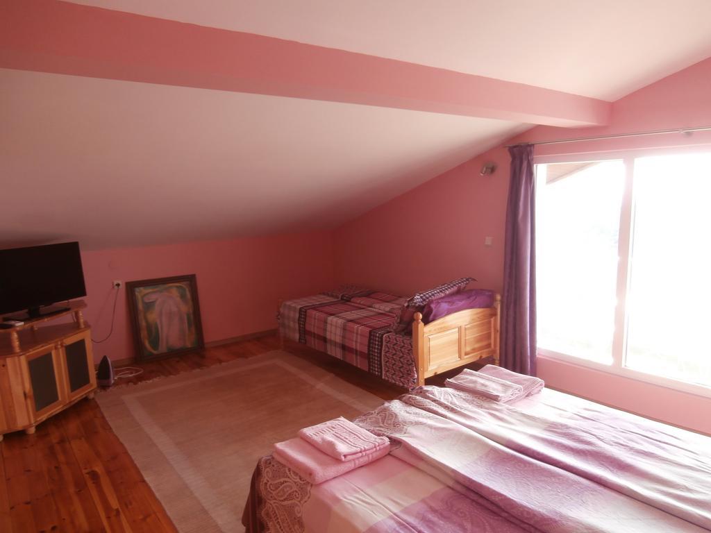 Apartments In House Silent Nature Sandanski Room photo